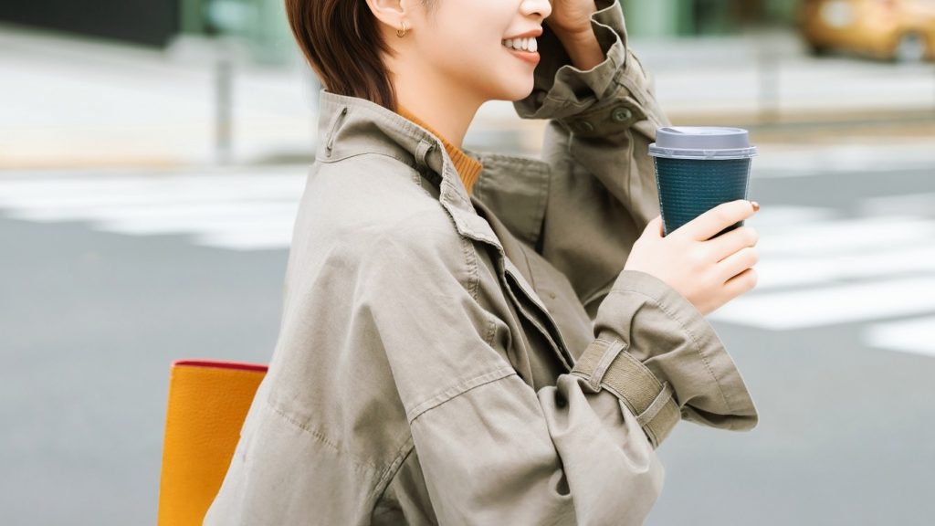 笑顔の女性