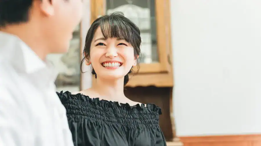 自分の話は捨て、「全力で聴く」に徹する