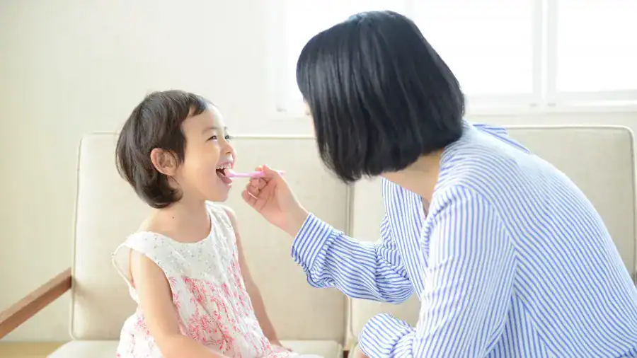 離婚後に日本では「84.5%が母親の単独親権」
